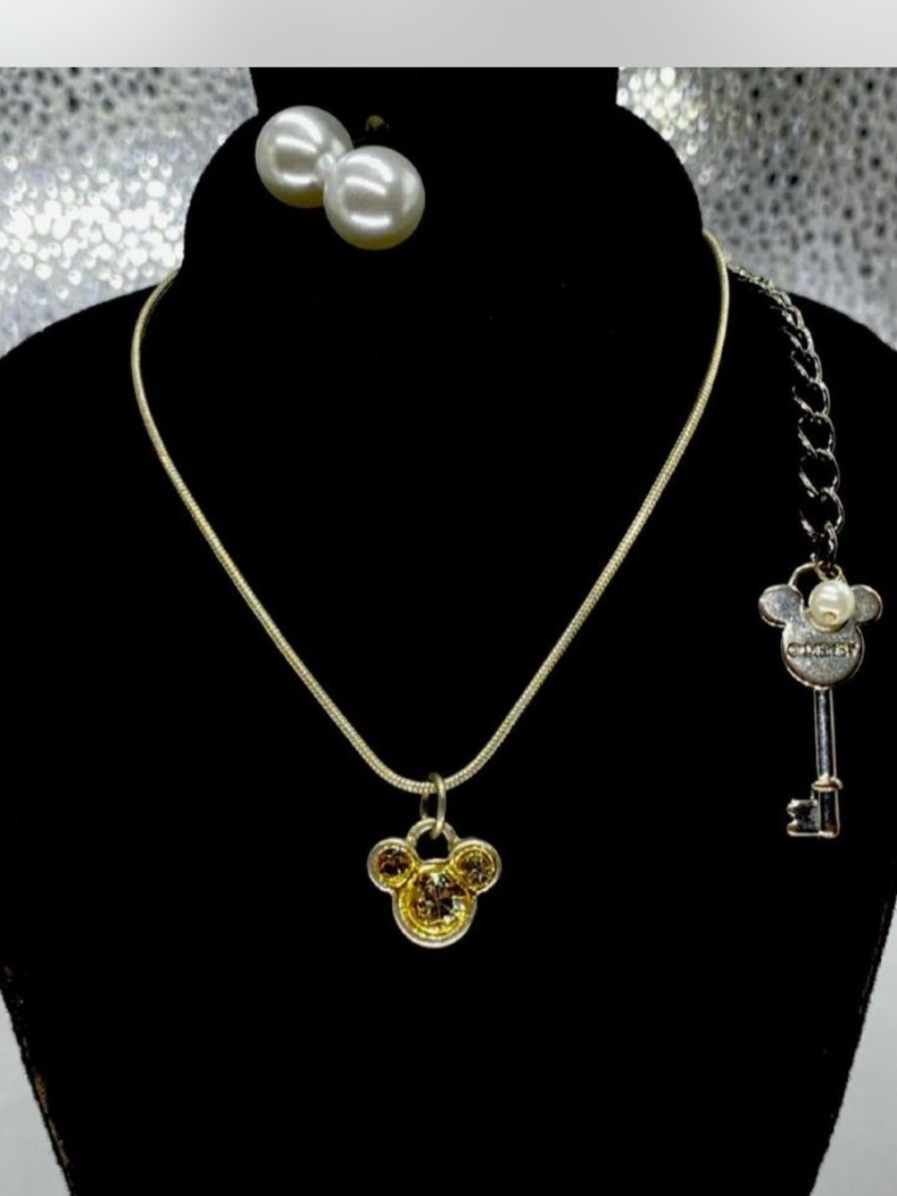 *** Disney ^^^ Minnie Mouse * Canary yellow crystal ” Iced Pendant Necklace /